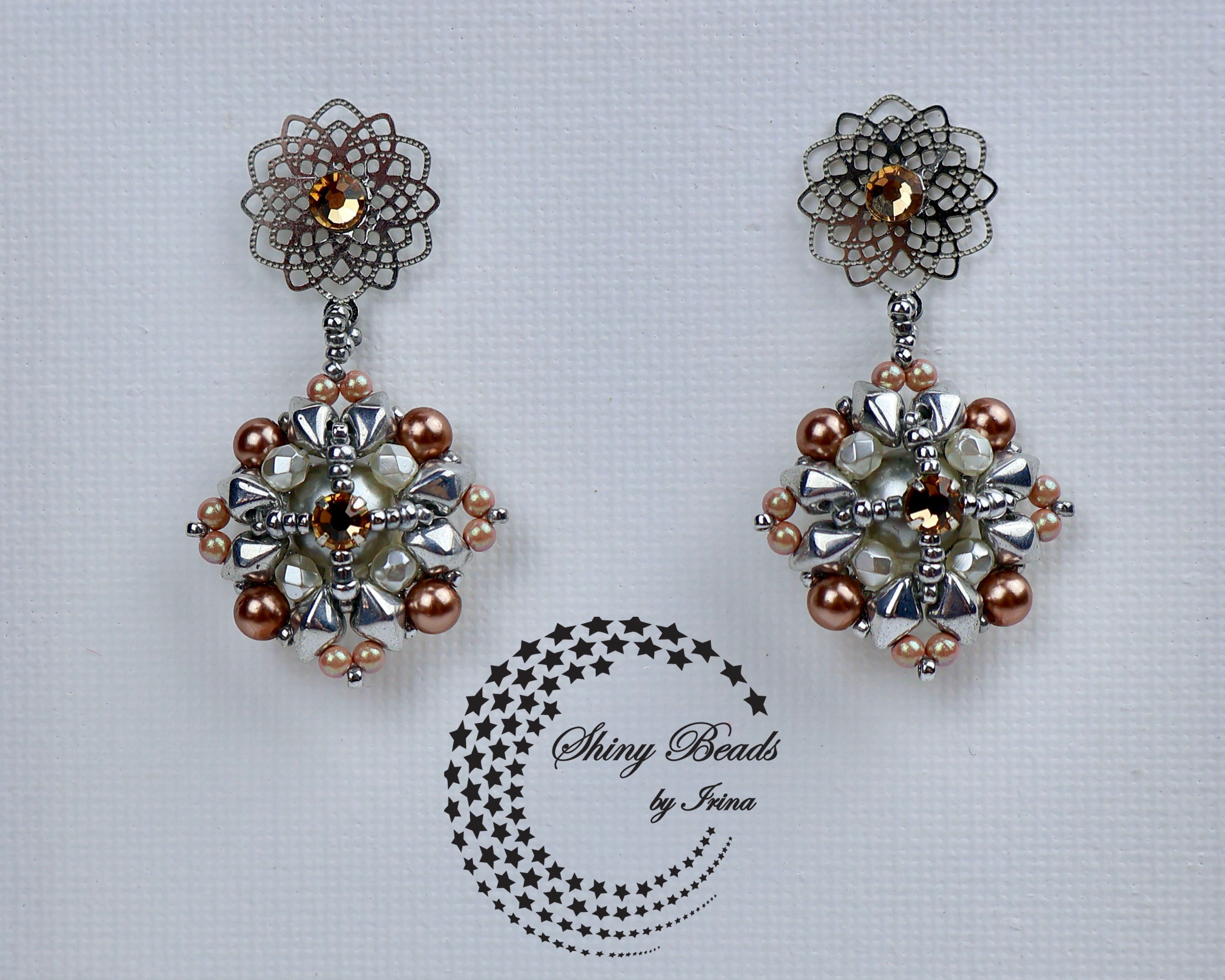 ''AHTOHALLAN'' EARRINGS