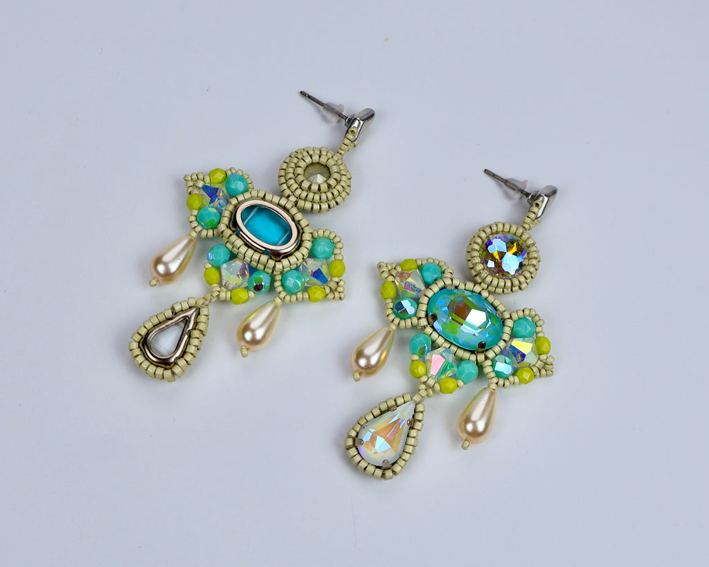 '' EBLOUISSANTS'' EARRINGS